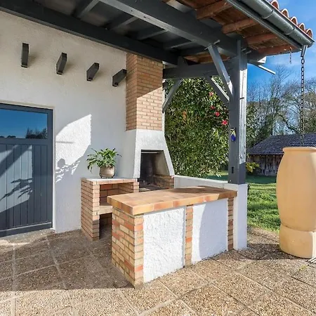 Grande Maison Avec Et Sans Vis-a-vis Laglorieuse