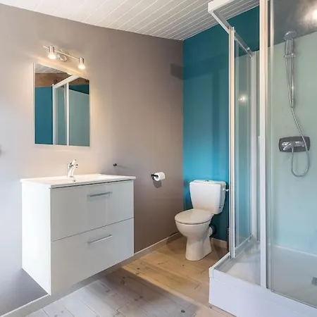 Grande Maison Avec Et Sans Vis-a-vis