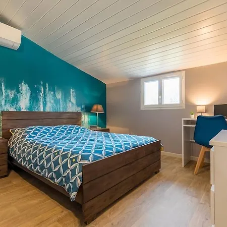 Grande Maison Avec Et Sans Vis-a-vis *