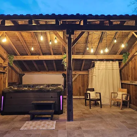 Grande Maison Avec Et Sans Vis-a-vis Laglorieuse