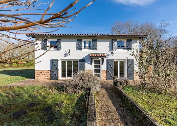 Grande Maison Avec Et Sans Vis-a-vis 別荘 *