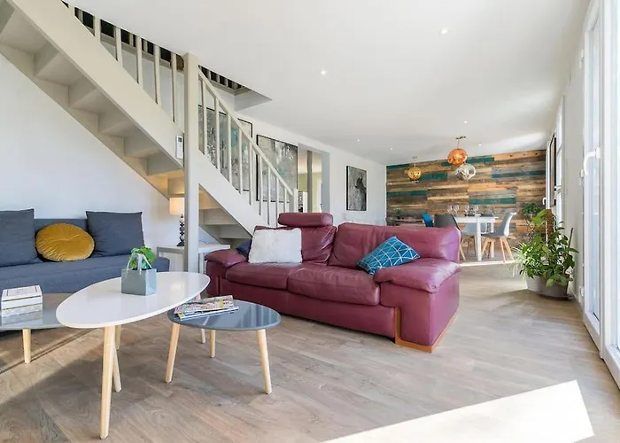 Grande Maison Avec Et Sans Vis-a-vis 別荘 Laglorieuse