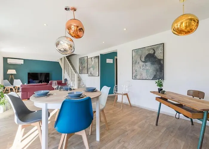 Grande Maison Avec Et Sans Vis-a-vis 別荘 *